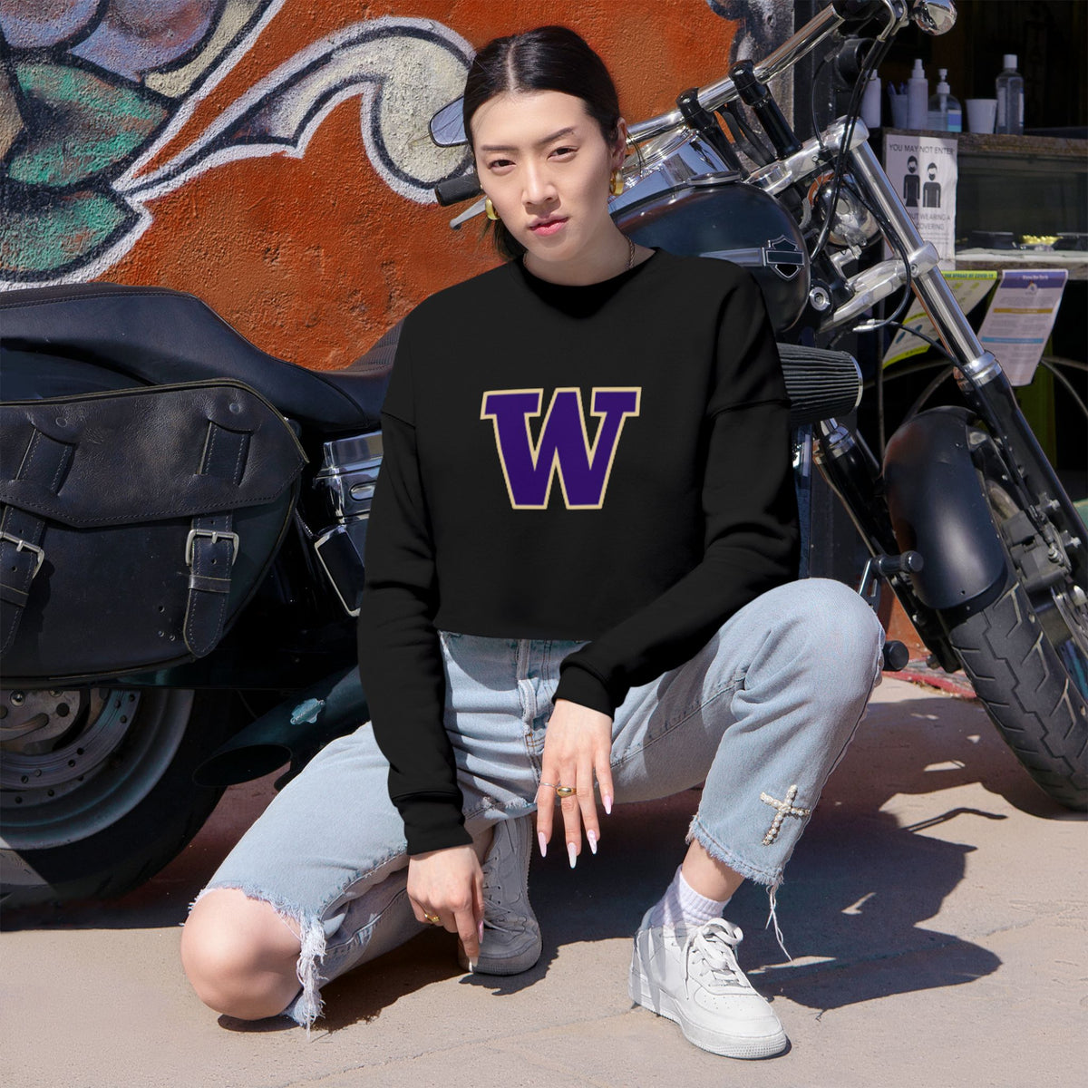 UW Women's Crop Top Sweatshirt